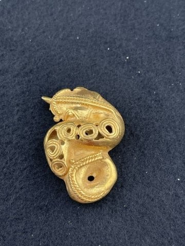 Tumbaga Tairona Gold Figurine UNKNOWN MATERIAL: KEY WORDS: INDIAN ARTIFACT ARTIFACTS ARROWHEAD ARROWHEADS NATIVE AMERICAN MISSISSIPPIAN QUAPAW CADDO POTTERY COINS MORGAN DOLLAR PEACE DOLLAR SILVER COINS. All coins have been Sigma tested for authent