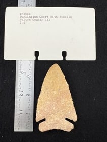 3 & 1/2" Thebes made of burlington chert from Fulton County, Illinois Indian Artifact Arrowhead