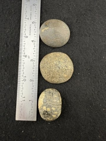 3 Cones Indian Artifact Arrowhead (1 of 3)