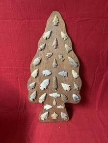 Board of Very Nice Arrowheads Indian Artifact Arrowhead