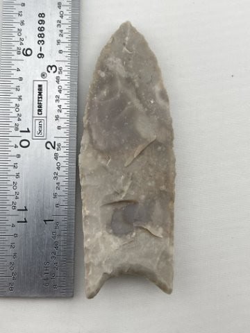 Clovis - Large size with flute on one side, heavly ground base, light grey Pedernalas Rive flint, (1 of 4)