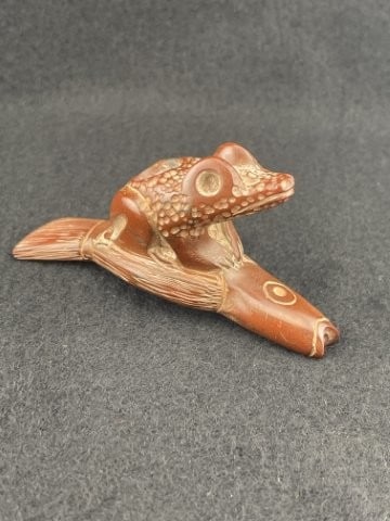 Frog & Fish Effigy Stone Pipe Indian Artifact Arrowhead (1 of 10)