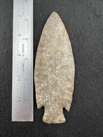 5 & 3/8" Texas Hardin great material Indian Artifact Arrowhead