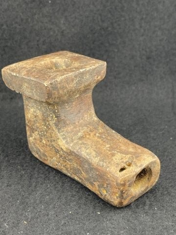 Stone Pipe Indian Artifact Arrowhead: KEY WORDS: INDIAN ARTIFACT ARTIFACTS ARROWHEAD ARROWHEADS NATIVE AMERICAN MISSISSIPPIAN QUAPAW CADDO POTTERY COINS MORGAN DOLLAR PEACE DOLLAR SILVER COINS. All coins have been Sigma tested for authent