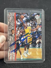 Shaquille O'Neal Hand Signed Authentic Autograph