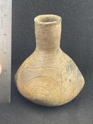 Miniature Caddo 4 Point Water Bottle very nice engraving minor rim repair (1 of 11)