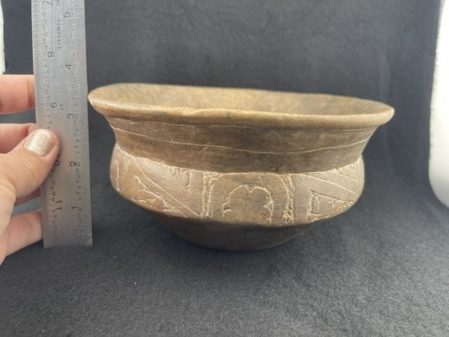 Caddo Engraved Bowl with minor repair ex - Ken Partain & Sam Johnson (1 of 9)