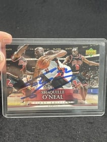 Shaquille O'Neal Hand Signed Authentic Autograph