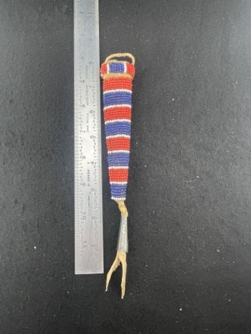 Beaded Knife Sheath Indian Artifact Arrowhead (1 of 5)