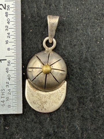 Sterling Silver Pendant: KEY WORDS: INDIAN ARTIFACT ARTIFACTS ARROWHEAD ARROWHEADS NATIVE AMERICAN MISSISSIPPIAN QUAPAW CADDO POTTERY COINS MORGAN DOLLAR PEACE DOLLAR SILVER COINS. All coins have been Sigma tested for authent