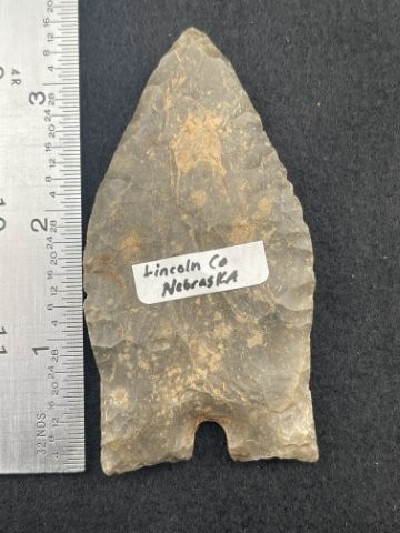 Very Nice Arrow Point from Lincoln County, Nebraska: KEY WORDS: INDIAN ARTIFACT ARTIFACTS ARROWHEAD ARROWHEADS NATIVE AMERICAN MISSISSIPPIAN QUAPAW CADDO POTTERY COINS MORGAN DOLLAR PEACE DOLLAR SILVER COINS. All coins have been Sigma tested for authent