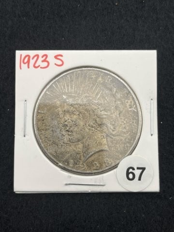1923 Peace Silver Dollar Coin (1 of 2)