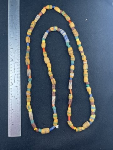 Trade Beads: KEY WORDS: INDIAN ARTIFACT ARTIFACTS ARROWHEAD ARROWHEADS NATIVE AMERICAN MISSISSIPPIAN QUAPAW CADDO POTTERY COINS MORGAN DOLLAR PEACE DOLLAR SILVER COINS. All coins have been Sigma tested for authent