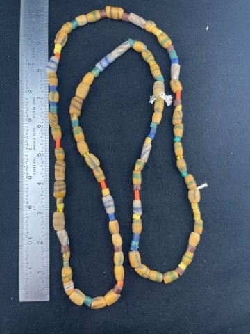 Trade Beads: KEY WORDS: INDIAN ARTIFACT ARTIFACTS ARROWHEAD ARROWHEADS NATIVE AMERICAN MISSISSIPPIAN QUAPAW CADDO POTTERY COINS MORGAN DOLLAR PEACE DOLLAR SILVER COINS. All coins have been Sigma tested for authent