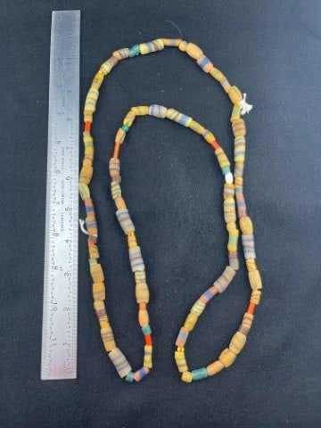 Trade Beads: KEY WORDS: INDIAN ARTIFACT ARTIFACTS ARROWHEAD ARROWHEADS NATIVE AMERICAN MISSISSIPPIAN QUAPAW CADDO POTTERY COINS MORGAN DOLLAR PEACE DOLLAR SILVER COINS. All coins have been Sigma tested for authent