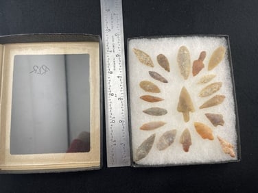 Group of Arrow Points Riker Frame IS included