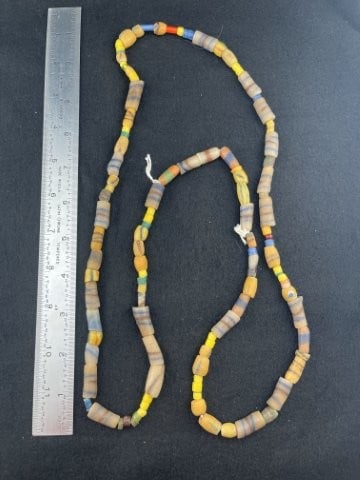 Trade Beads: KEY WORDS: INDIAN ARTIFACT ARTIFACTS ARROWHEAD ARROWHEADS NATIVE AMERICAN MISSISSIPPIAN QUAPAW CADDO POTTERY COINS MORGAN DOLLAR PEACE DOLLAR SILVER COINS. All coins have been Sigma tested for authent