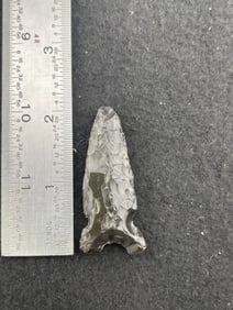 Arrow Point Indian Artifact Arrowhead