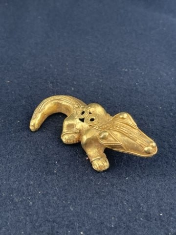 Tumbaga Tairona Gold Figurine UNKNOWN MATERIAL: KEY WORDS: INDIAN ARTIFACT ARTIFACTS ARROWHEAD ARROWHEADS NATIVE AMERICAN MISSISSIPPIAN QUAPAW CADDO POTTERY COINS MORGAN DOLLAR PEACE DOLLAR SILVER COINS. All coins have been Sigma tested for authent