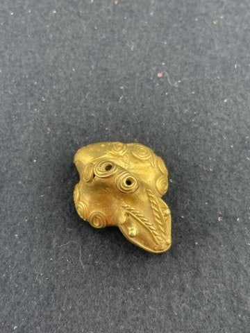 Tumbaga Tairona Gold Figurine UNKNOWN MATERIAL: KEY WORDS: INDIAN ARTIFACT ARTIFACTS ARROWHEAD ARROWHEADS NATIVE AMERICAN MISSISSIPPIAN QUAPAW CADDO POTTERY COINS MORGAN DOLLAR PEACE DOLLAR SILVER COINS. All coins have been Sigma tested for authent