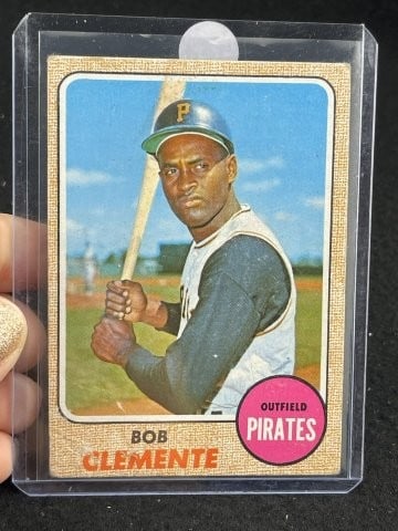 1968 Topps Bob Clemente Baseball Card (1 of 2)