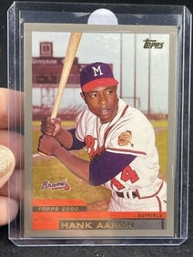 2000 Topps Hank Aaron Baseball Card