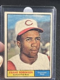 1961 Topps Frank Robinson Baseball Card