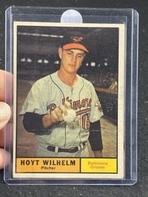 1961 Topps Hoyt Wilhelm Baseball Card