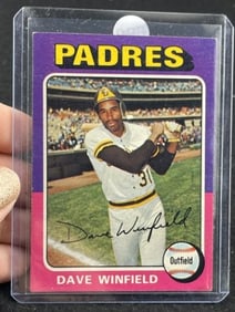 1975 Topps Dave Winfield Baseball Card