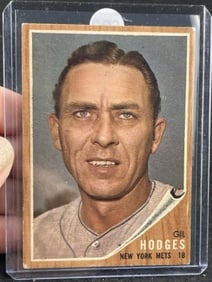 1961 Topps Gil Hodges Baseball Card