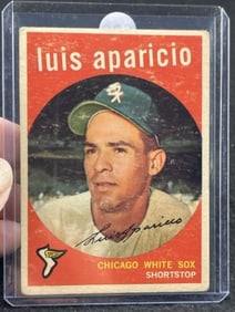 1959 Topps Luis Aparicio Baseball Card