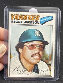 1977 Topps Reggie Jackson Baseball Card