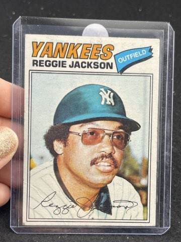 1977 Topps Reggie Jackson Baseball Card (1 of 2)
