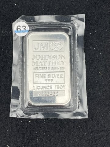 One Troy Ounce .999 Fine Silver Bar (1 of 2)
