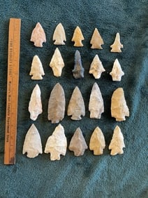Group of Exceptionally Nice Arrowheads from Arkansas Collection Indian Artifact Arrowhead