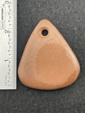 Pendant Indian Artifact Arrowhead: KEY WORDS: INDIAN ARTIFACT ARTIFACTS ARROWHEAD ARROWHEADS NATIVE AMERICAN MISSISSIPPIAN QUAPAW CADDO POTTERY COINS MORGAN DOLLAR PEACE DOLLAR SILVER COINS. All coins have been Sigma tested for authent