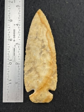 Dovetail Indian Artifact Arrowhead (1 of 4)