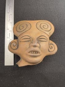 Pre-Columbian Pottery Effigy Indian Artifact Arrowhead