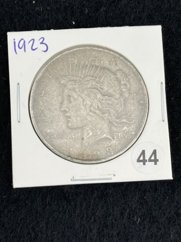 1923 Peace Silver Dollar Coin: KEY WORDS: INDIAN ARTIFACT ARTIFACTS ARROWHEAD ARROWHEADS NATIVE AMERICAN MISSISSIPPIAN QUAPAW CADDO POTTERY COINS MORGAN DOLLAR PEACE DOLLAR SILVER COINS. All coins have been Sigma tested for