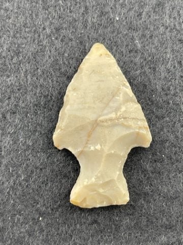 Arrow Point Indian Artifact Arrowhead - 2