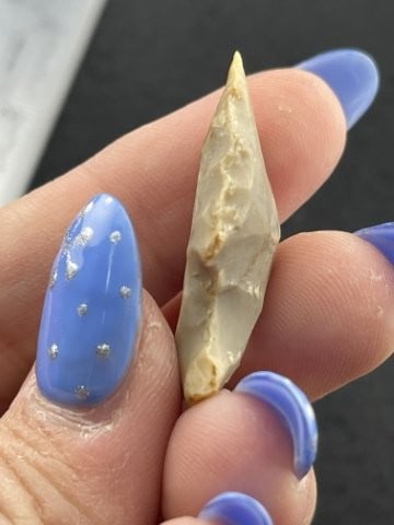 Arrow Point Indian Artifact Arrowhead - 4