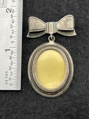 Sterling Silver Pendant: KEY WORDS: INDIAN ARTIFACT ARTIFACTS ARROWHEAD ARROWHEADS NATIVE AMERICAN MISSISSIPPIAN QUAPAW CADDO POTTERY COINS MORGAN DOLLAR PEACE DOLLAR SILVER COINS. All coins have been Sigma tested for authent