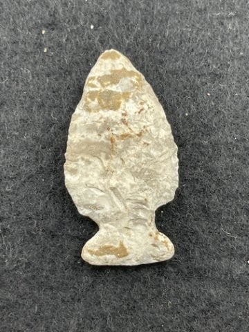 Arrow Point Indian Artifact Arrowhead - 2
