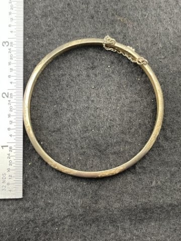 Sterling Silver Bracelet .927: KEY WORDS: INDIAN ARTIFACT ARTIFACTS ARROWHEAD ARROWHEADS NATIVE AMERICAN MISSISSIPPIAN QUAPAW CADDO POTTERY COINS MORGAN DOLLAR PEACE DOLLAR SILVER COINS. All coins have been Sigma tested for authent