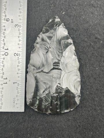 Obsidian Chipped Blade Indian Artifact Arrowhead (1 of 4)