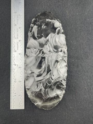 Obsidian Chipped Blade Indian Artifact Arrowhead (1 of 4)