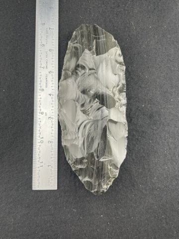 Obsidian Chipped Blade Indian Artifact Arrowhead (1 of 4)