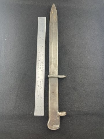 Large Bowie Knife (1 of 13)