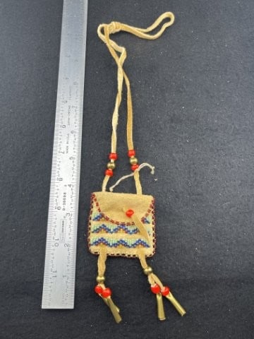 Leather Beaded Pouch (1 of 4)