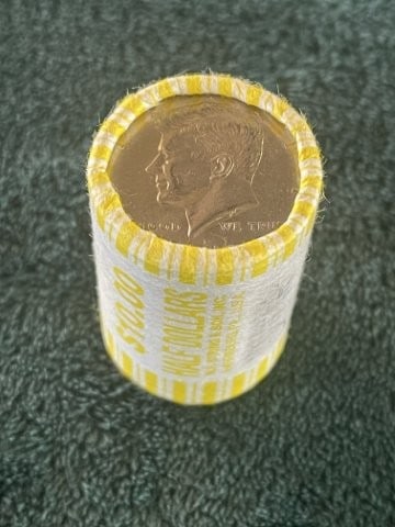 $10 Roll of Half Dollars: KEY WORDS: INDIAN ARTIFACT ARTIFACTS ARROWHEAD ARROWHEADS NATIVE AMERICAN MISSISSIPPIAN QUAPAW CADDO POTTERY COINS MORGAN DOLLAR PEACE DOLLAR SILVER COINS. All coins have been Sigma tested for authent